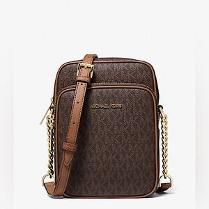 MK Jet Set Travel Medium Logo Crossbody Bag. New
